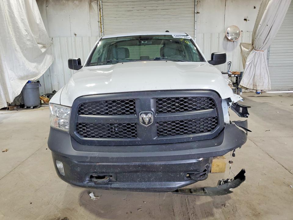 2023 RAM 1500 CLASSIC TRADESMAN — Фото 5 из 12