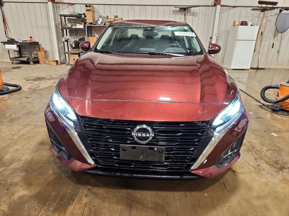 2023 NISSAN ALTIMA SV — Фото 5 из 12