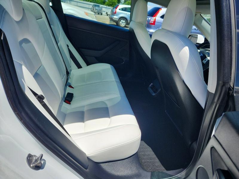2023 TESLA MODEL 3 — Фото 10 из 12