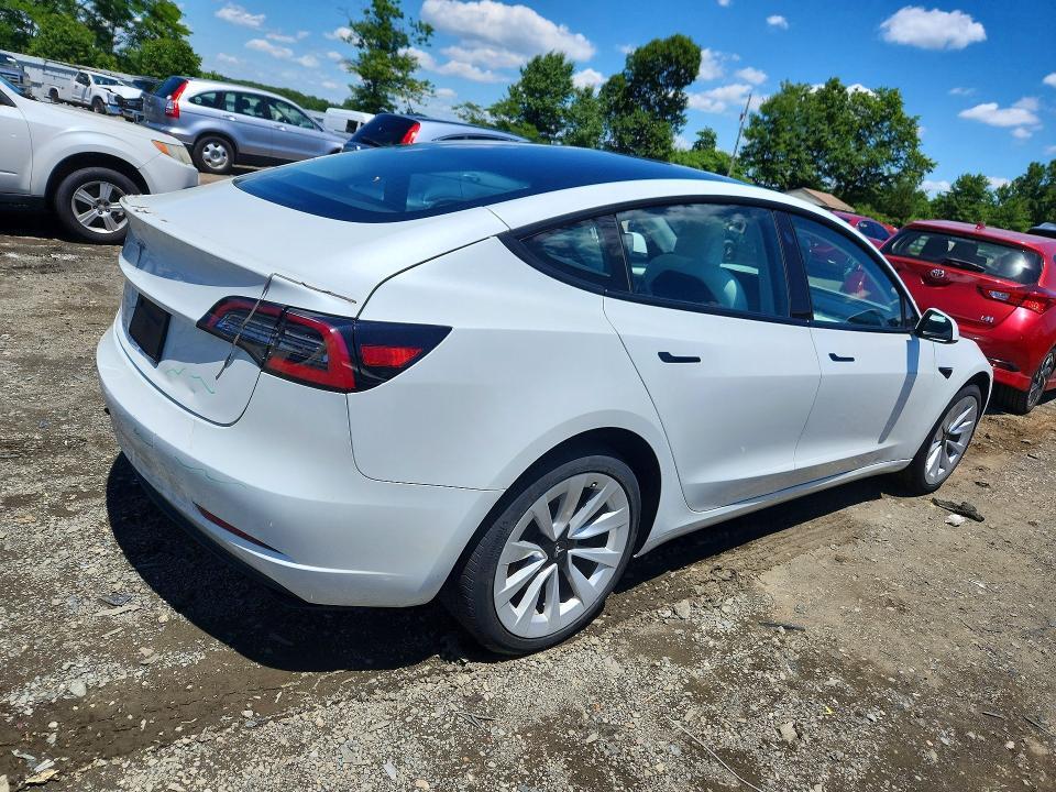 2023 TESLA MODEL 3 — Фото 3 из 12