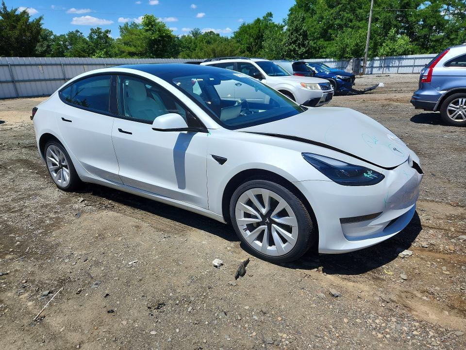 2023 TESLA MODEL 3 — Фото 4 из 12