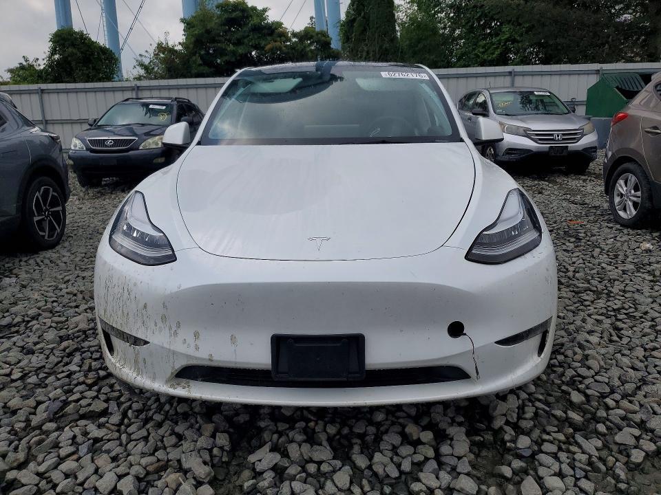 2023 TESLA MODEL Y — Фото 6 из 13