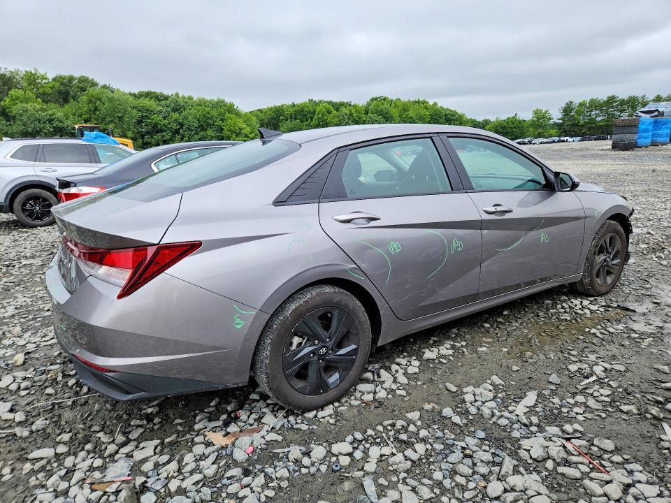 2023 HYUNDAI ELANTRA SEL — Фото 3 из 12