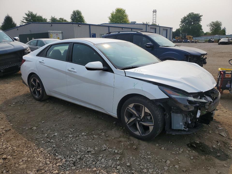 2023 HYUNDAI ELANTRA SEL — Фото 4 из 12