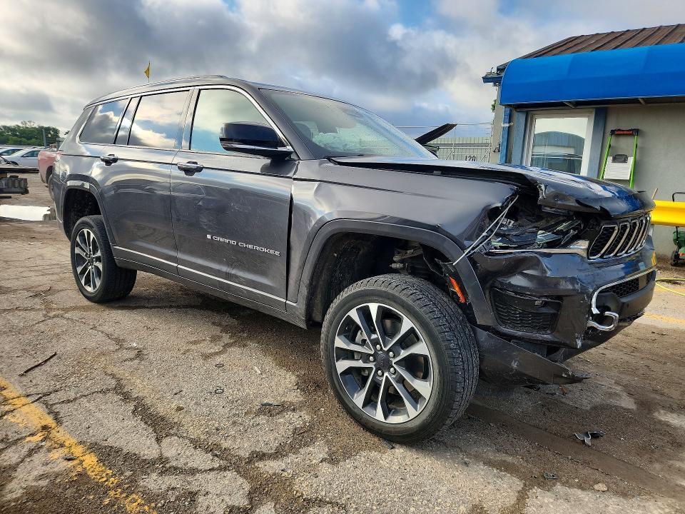 2023 JEEP GRAND CHEROKEE L OVERLAND — Фото 4 из 13