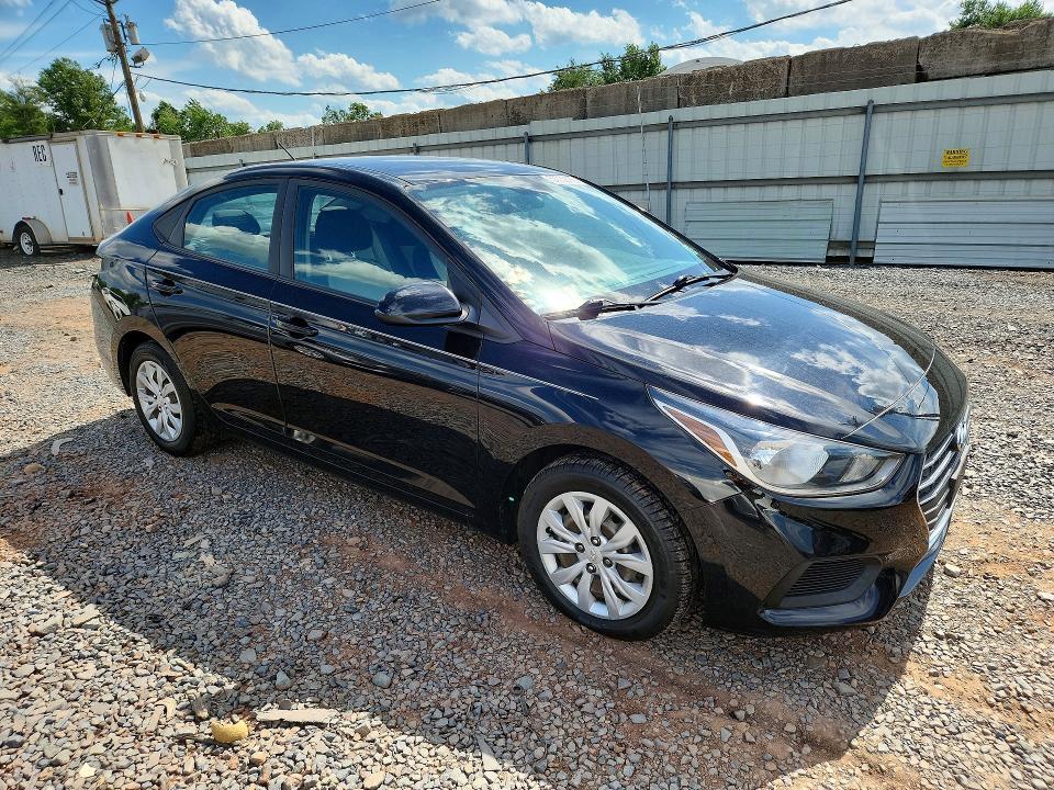 2022 HYUNDAI ACCENT SE — Фото 4 из 12