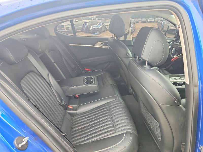 2022 GENESIS G70 3.3T STANDARD — Фото 10 из 12
