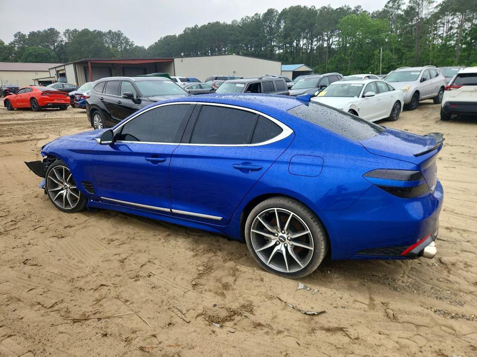 2022 GENESIS G70 3.3T STANDARD — Фото 2 из 12