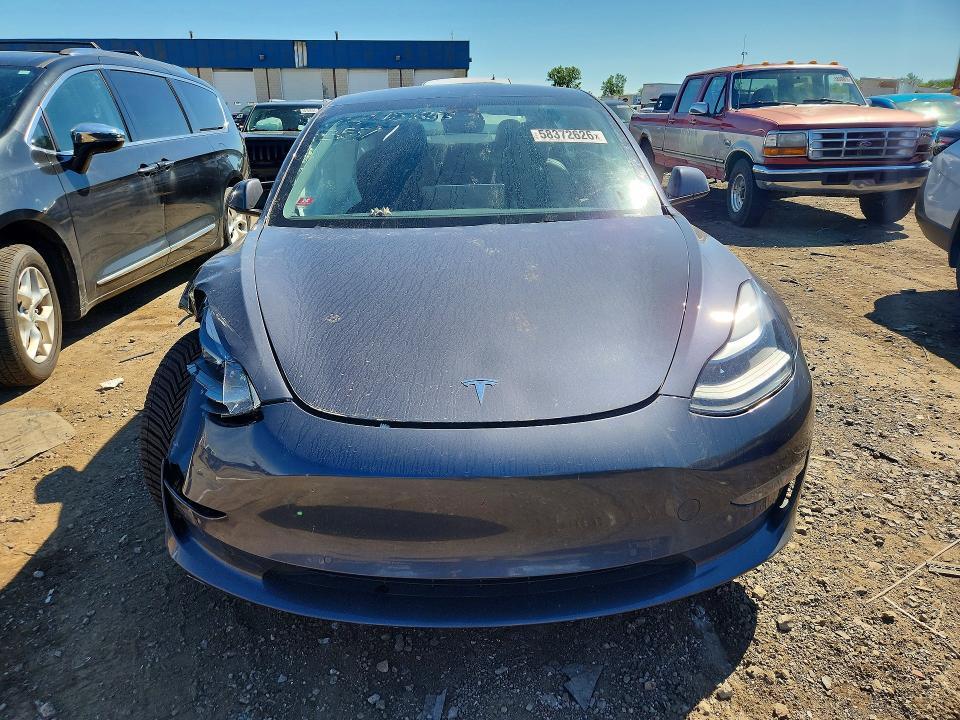 2022 TESLA MODEL 3 — Фото 5 из 12