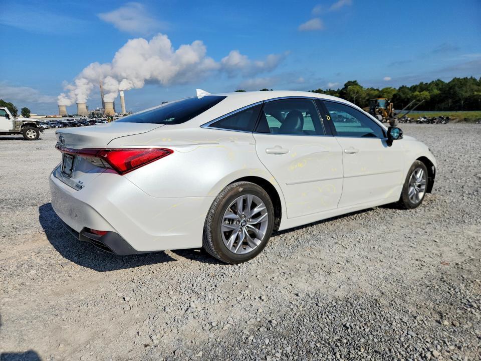 4T1AA1AB7NU014903 2022 TOYOTA AVALON photo no. 3
