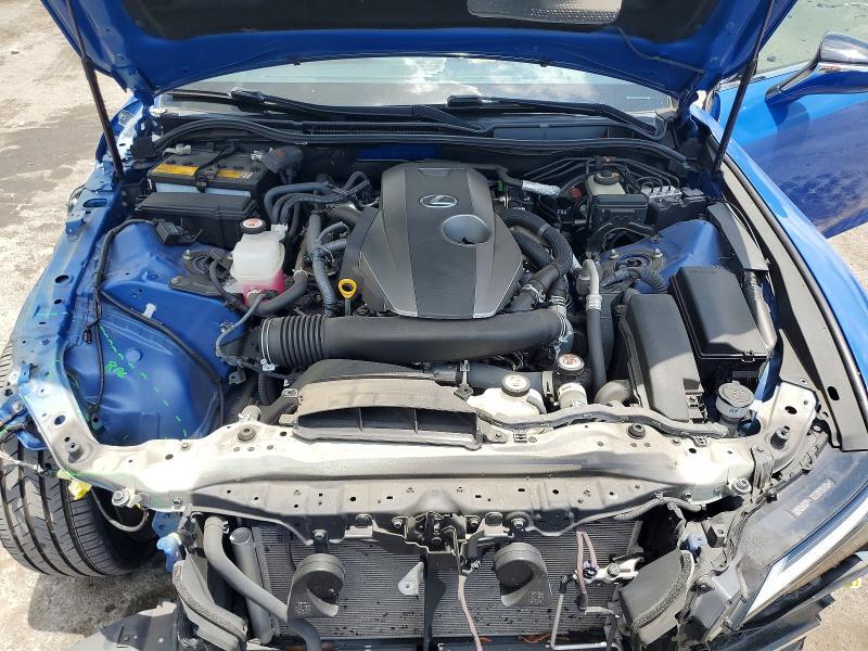 2022 LEXUS IS 300 — Фото 11 из 13