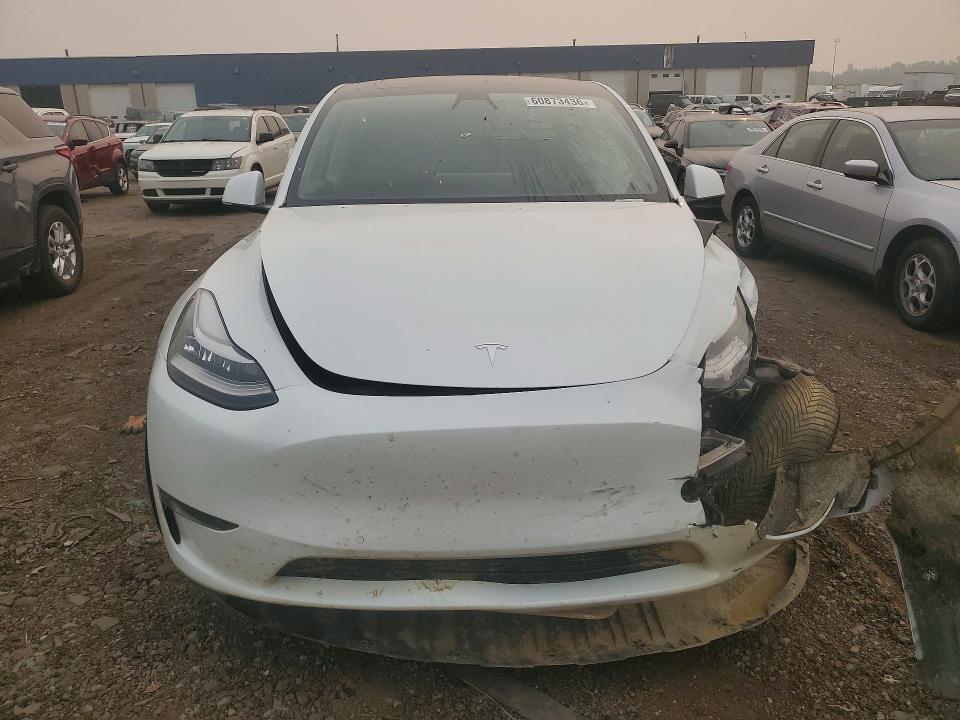 2021 TESLA MODEL Y — Фото 5 из 12