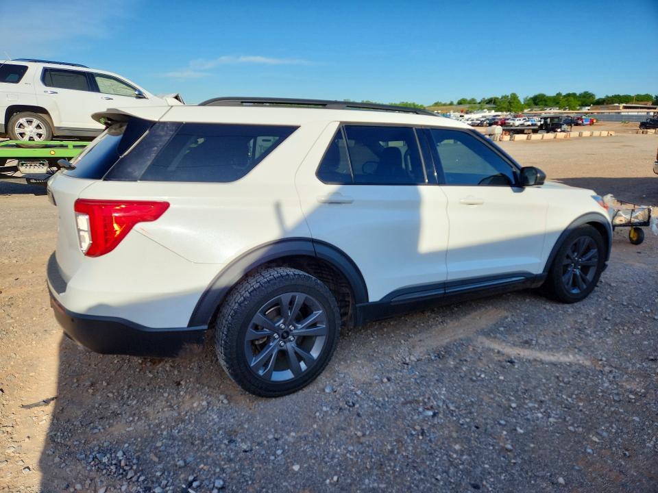 2021 FORD EXPLORER XLT — Фото 3 из 14