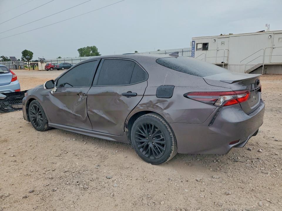 2021 TOYOTA CAMRY SE — Фото 2 из 12