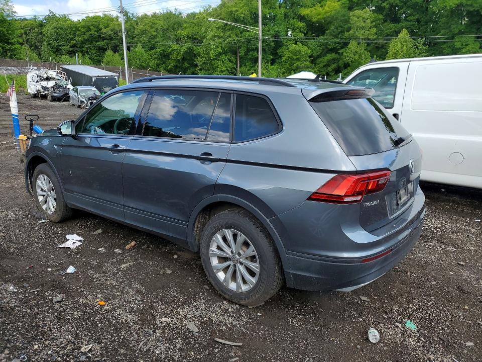 3VV1B7AX9LM180794 2020 VOLKSWAGEN TIGUAN photo no. 2