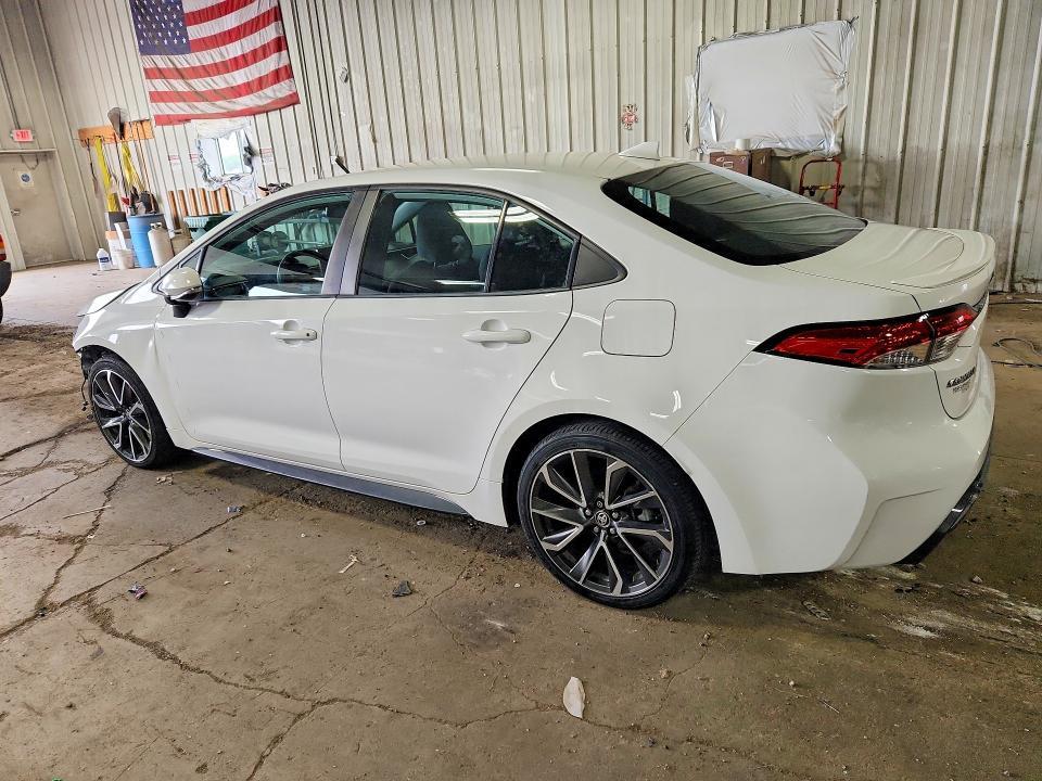 2020 TOYOTA COROLLA SE — Фото 2 из 13