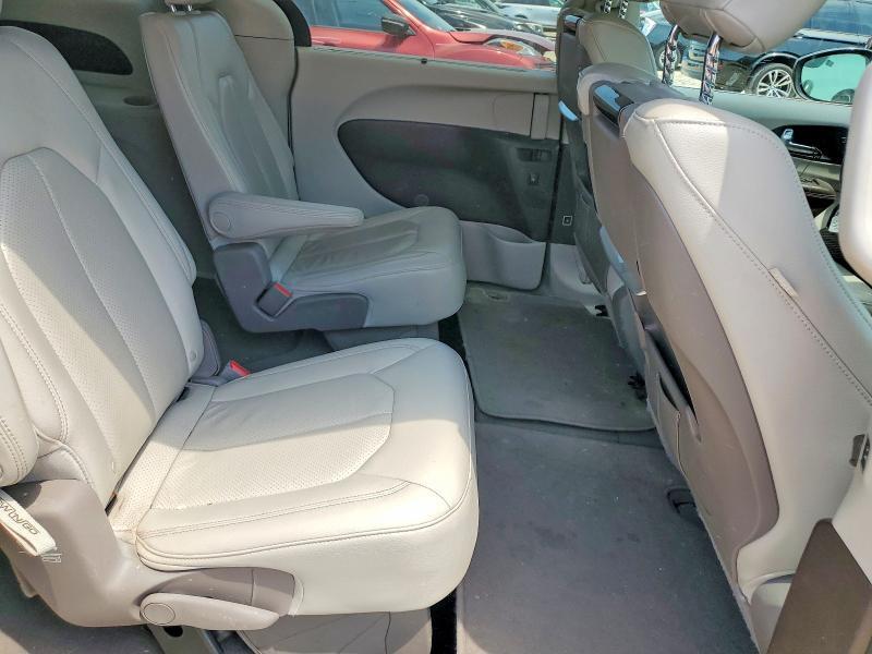 2020 CHRYSLER PACIFICA TOURING L PLUS — Фото 11 из 13