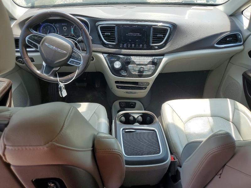 2020 CHRYSLER PACIFICA TOURING L PLUS — Фото 8 из 13