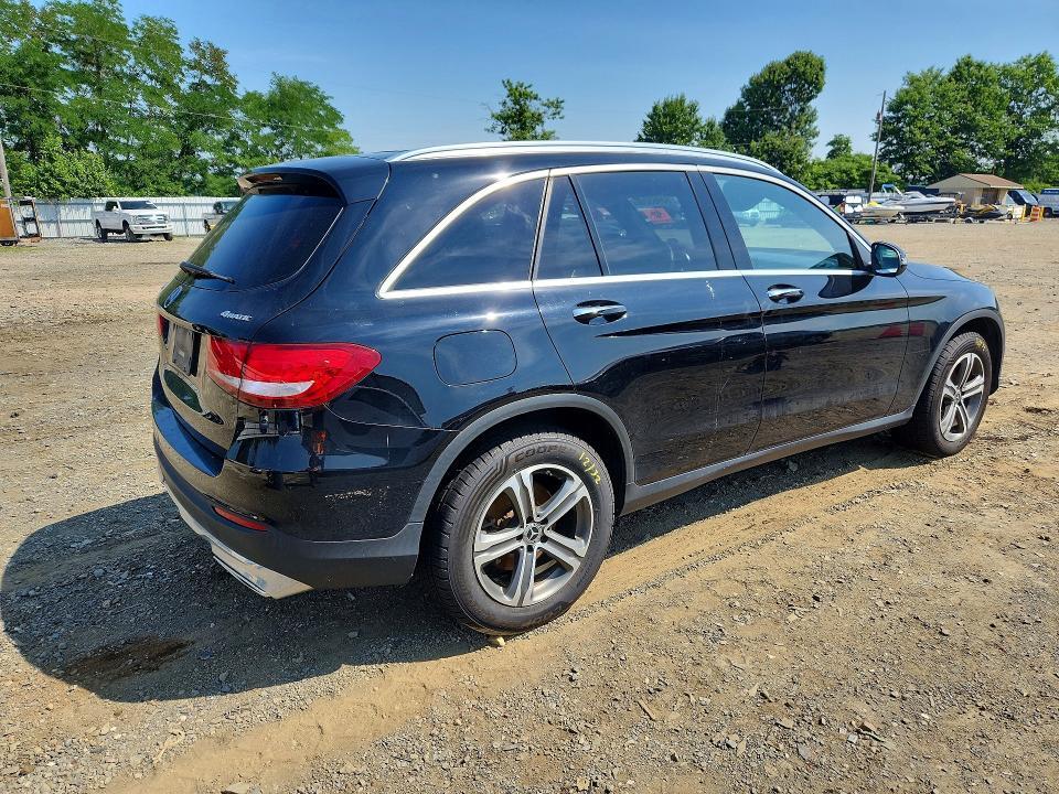 2019 MERCEDES-BENZ GLC 300 4MATIC — Фото 3 из 13