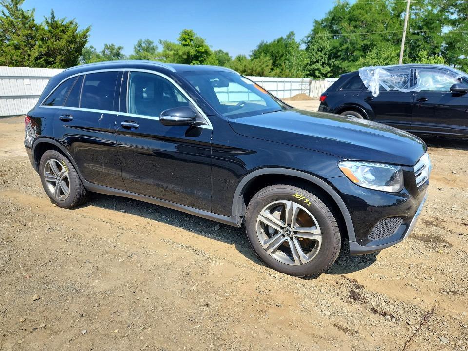 2019 MERCEDES-BENZ GLC 300 4MATIC — Фото 4 из 13