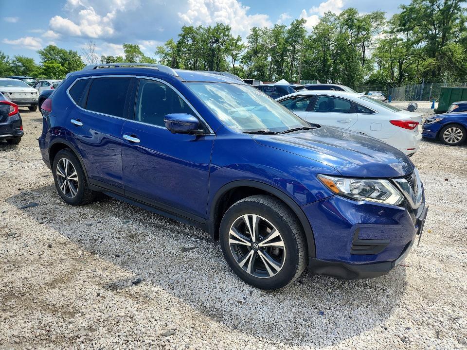 2019 NISSAN ROGUE SV — Фото 4 из 13