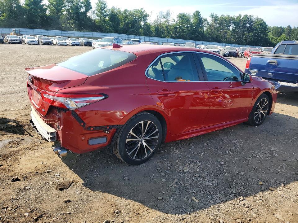 2019 TOYOTA CAMRY SE — Фото 3 из 12