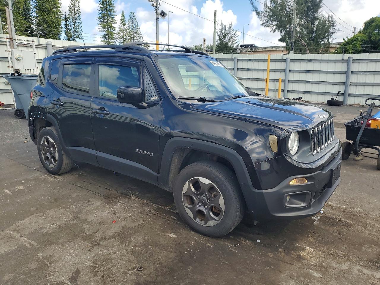 2016 JEEP RENEGADE LATITUDE — Фото 4 из 12