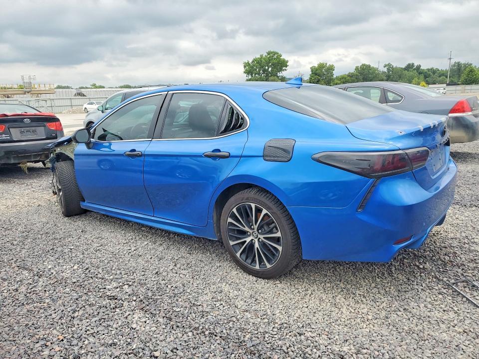 2019 TOYOTA CAMRY SE — Фото 2 из 12