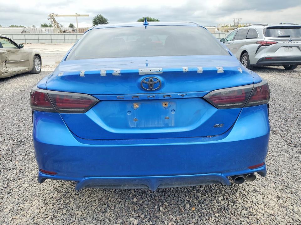 2019 TOYOTA CAMRY SE — Фото 6 из 12