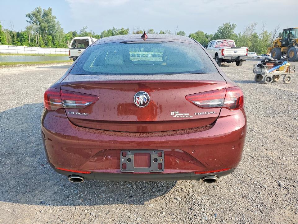 W04GM6SX1J1070323 2018 BUICK REGAL photo no. 6