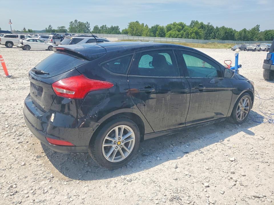 1FADP3K25JL265726 2018 FORD FOCUS photo no. 3