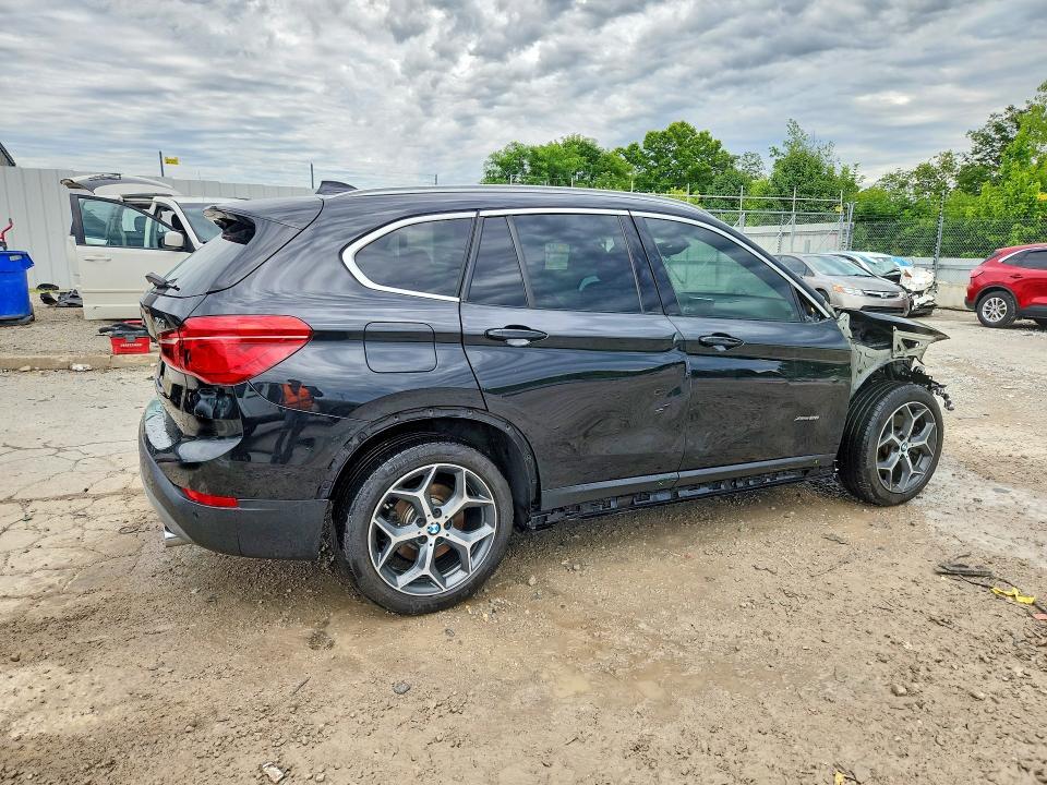 2018 BMW X1 XDRIVE28I — Фото 3 из 13
