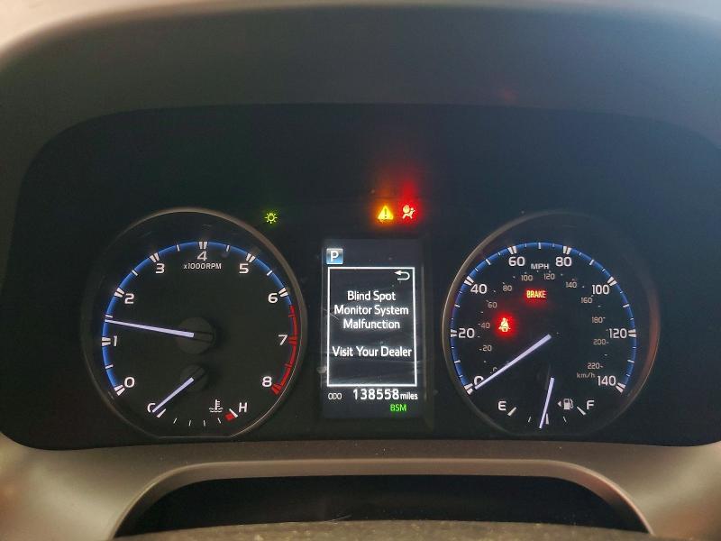 2018 TOYOTA RAV4 XLE — Фото 9 из 13