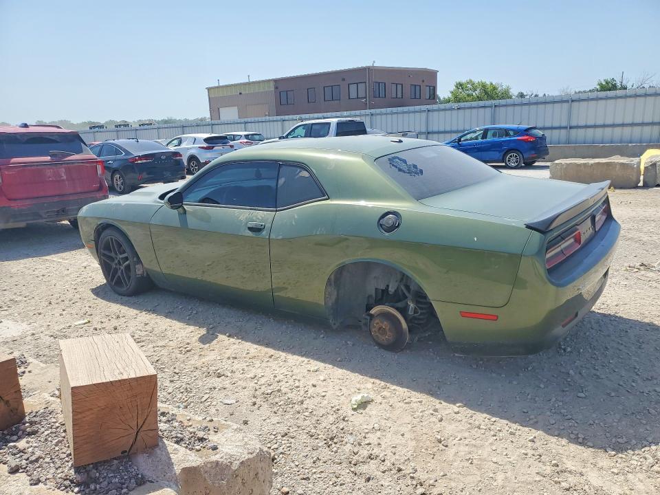 2018 DODGE CHALLENGER SXT — Фото 2 из 12