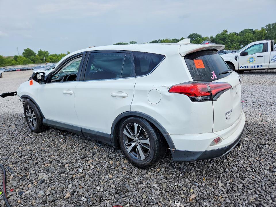 2018 TOYOTA RAV4 XLE — Фото 2 из 13