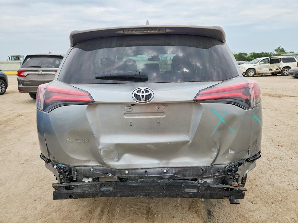 2018 TOYOTA RAV4 LE — Фото 6 из 13