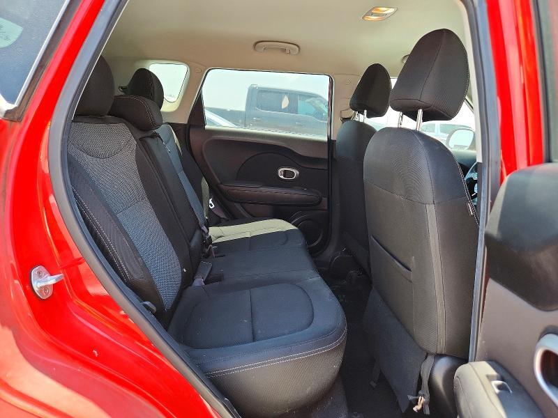 KNDJP3A55J7603689 2018 KIA SOUL photo no. 11
