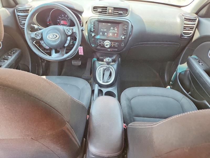 KNDJP3A55J7603689 2018 KIA SOUL photo no. 8