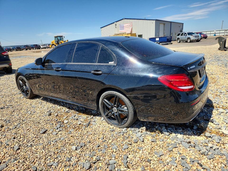 2018 MERCEDES-BENZ E 400 4MATIC — Фото 2 из 13