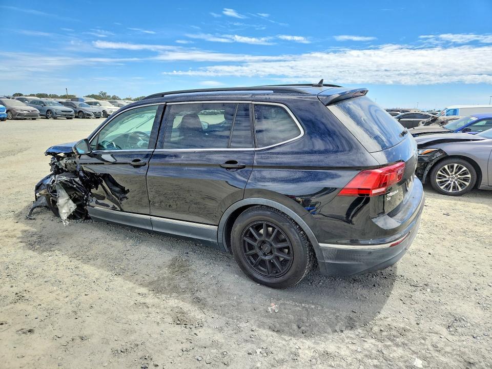 2018 VOLKSWAGEN TIGUAN SE — Фото 2 из 12
