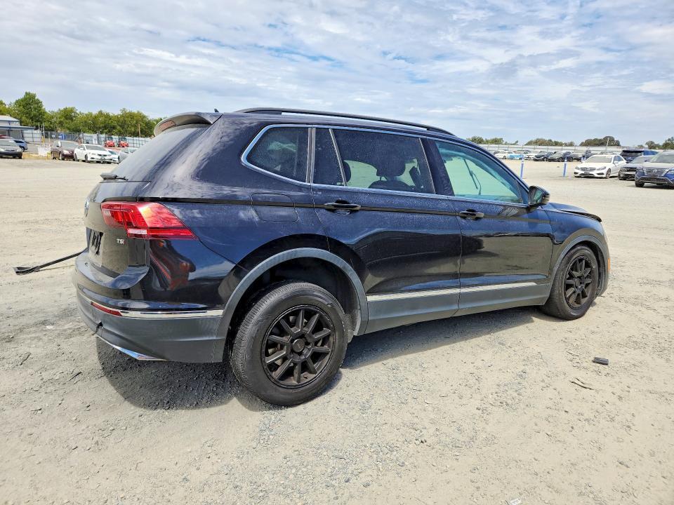 2018 VOLKSWAGEN TIGUAN SE — Фото 3 из 12