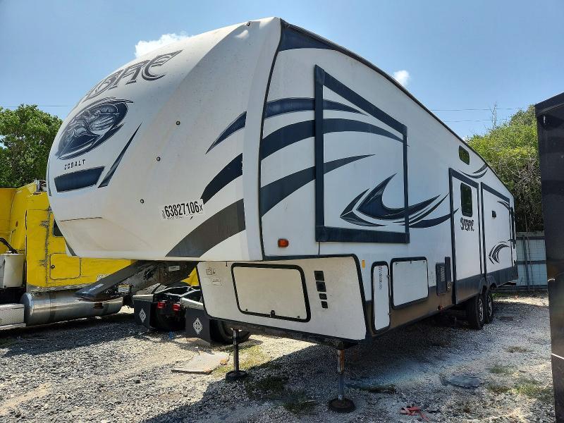 5ZT3SR1B8K6101538 2018 SABRE BY FOREST RIVE TRAILER photo no. 2