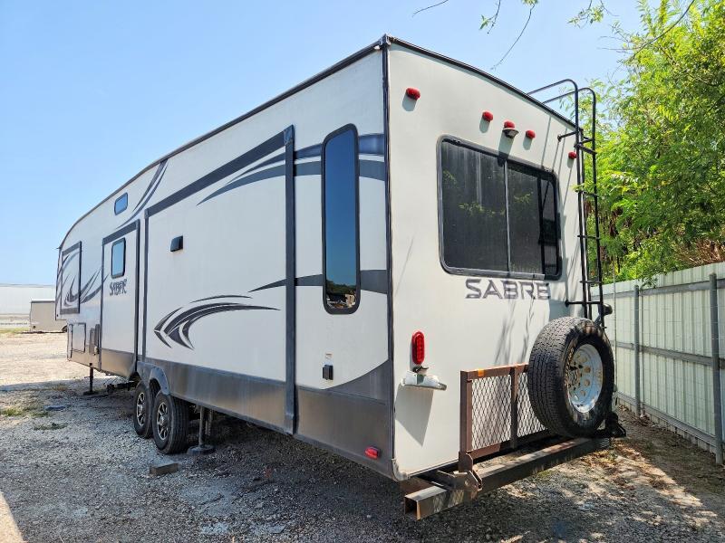 5ZT3SR1B8K6101538 2018 SABRE BY FOREST RIVE TRAILER photo no. 3