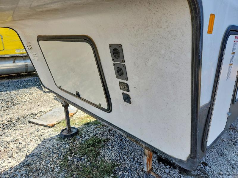 5ZT3SR1B8K6101538 2018 SABRE BY FOREST RIVE TRAILER photo no. 8