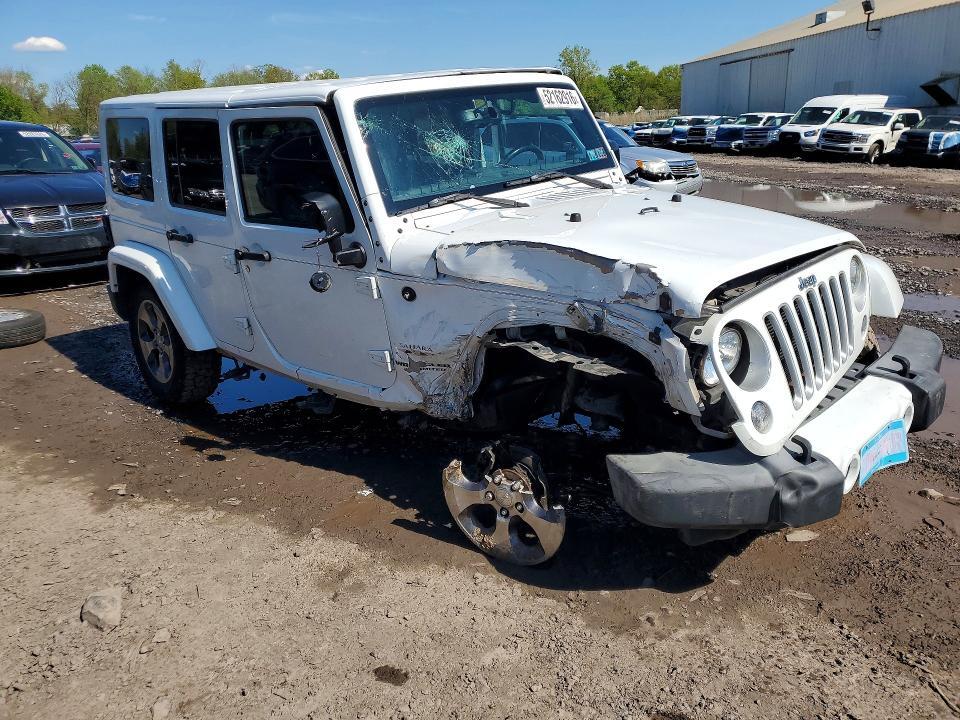 2016 JEEP WRANGLER UNLIMITED SAHARA — Фото 4 из 13