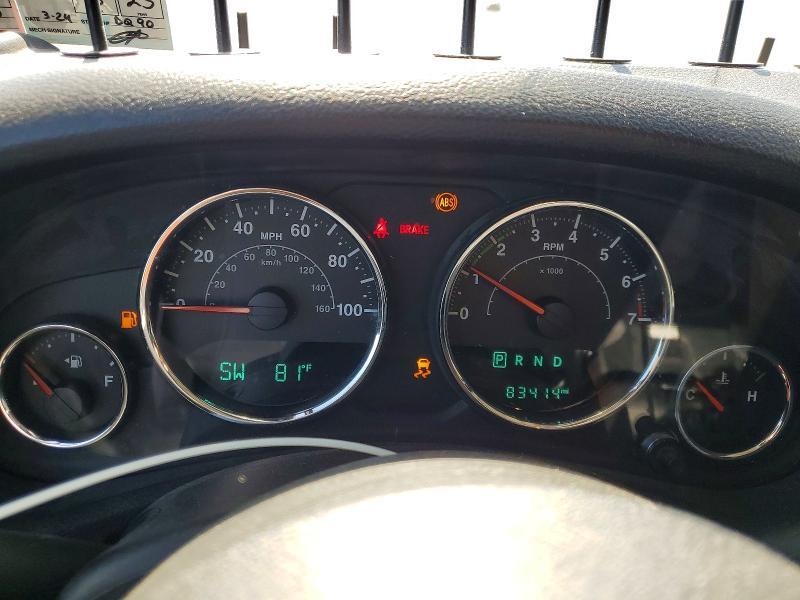 2016 JEEP WRANGLER UNLIMITED SAHARA — Фото 9 из 13