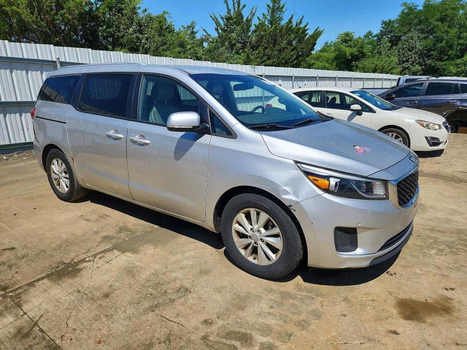 2017 KIA SEDONA LX — Фото 4 из 13