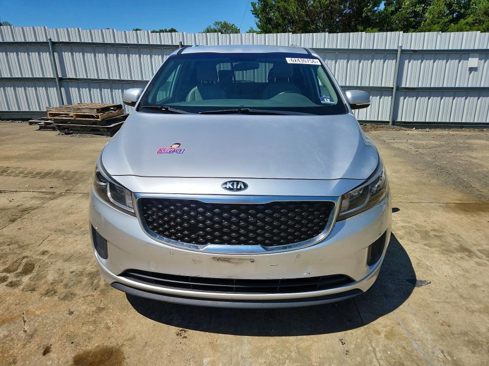 2017 KIA SEDONA LX — Фото 5 из 13