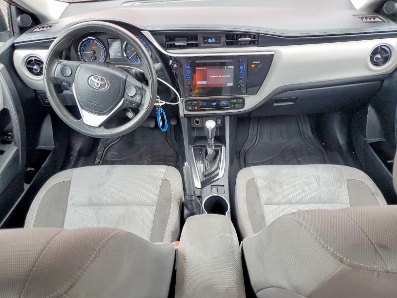 2017 TOYOTA COROLLA LE — Фото 8 из 12