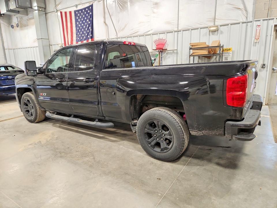2017 CHEVROLET SILVERADO K1500 LT — Фото 2 из 12